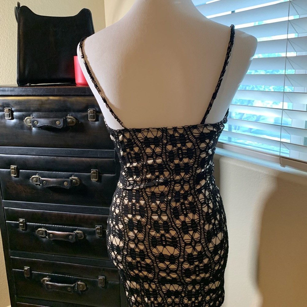 Mini Dress small size - Picture 2 of 9